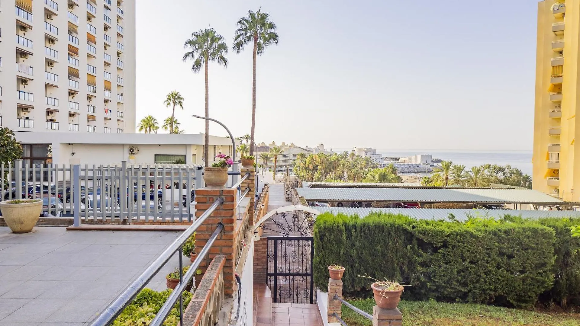 Cubo'S Beach Side Diana Apartment Benalmadena Spain