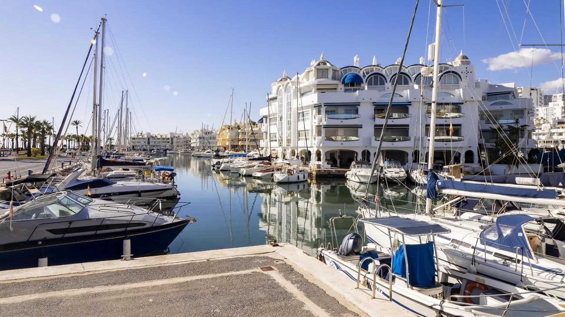 Cubo'S Beach Side Diana Apartment Benalmadena Spain
