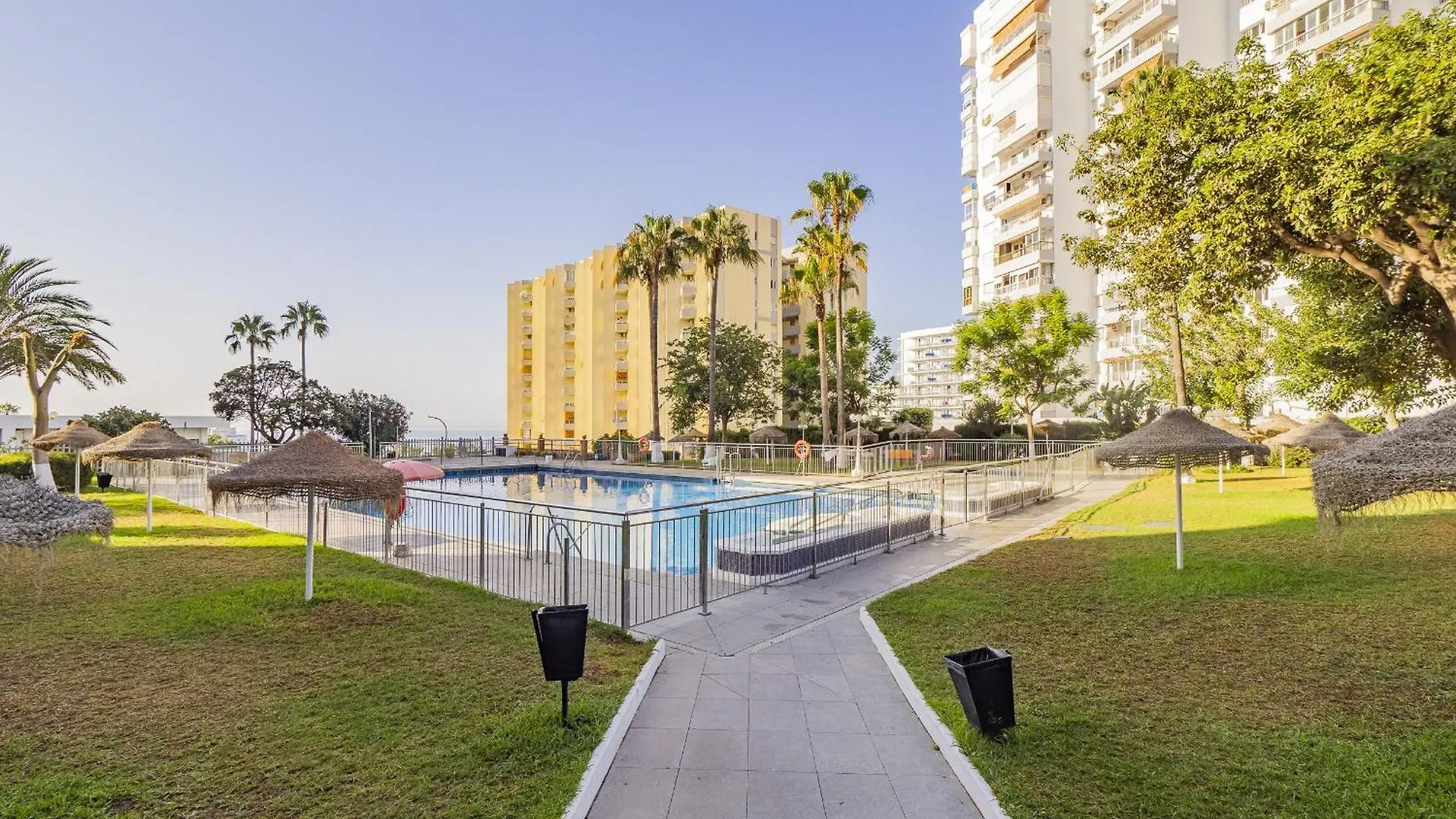 Cubo'S Beach Side Diana Apartment Benalmadena